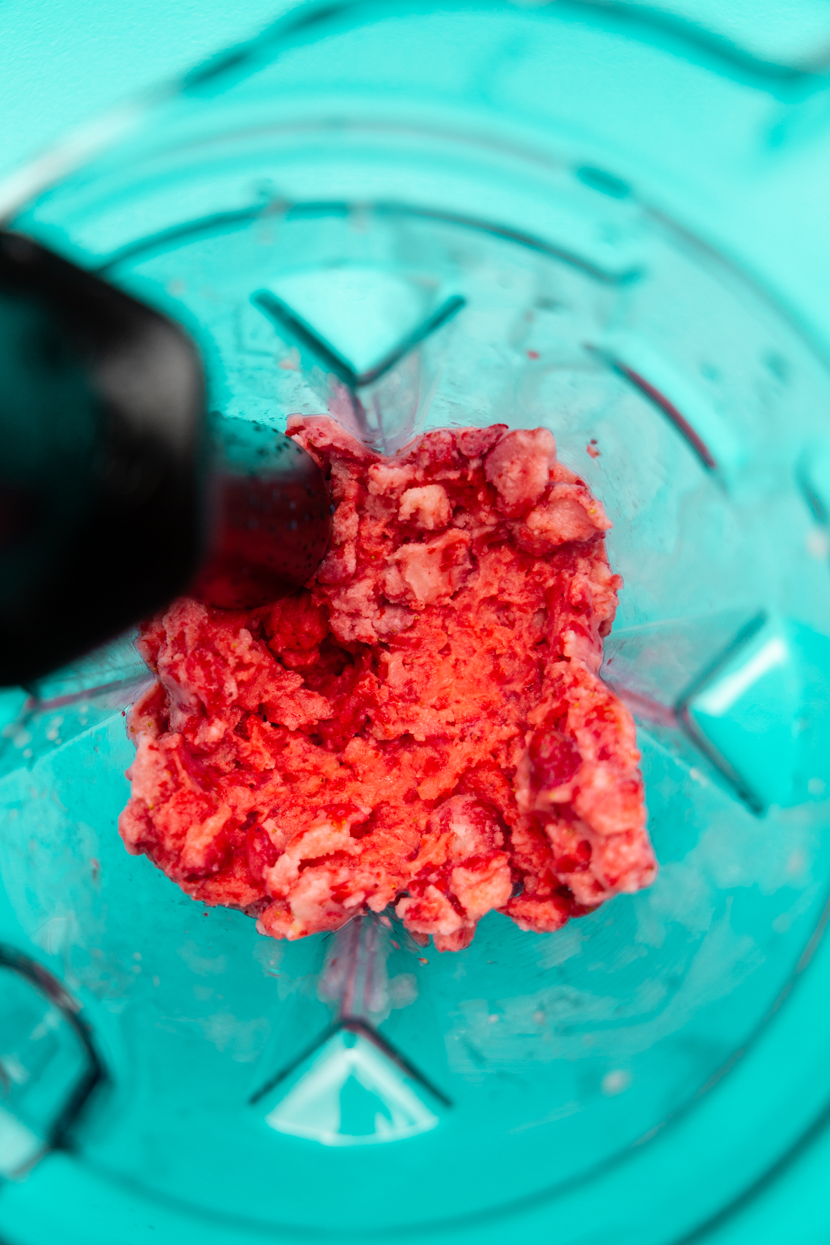 Using the tamper in the blender half way thru.